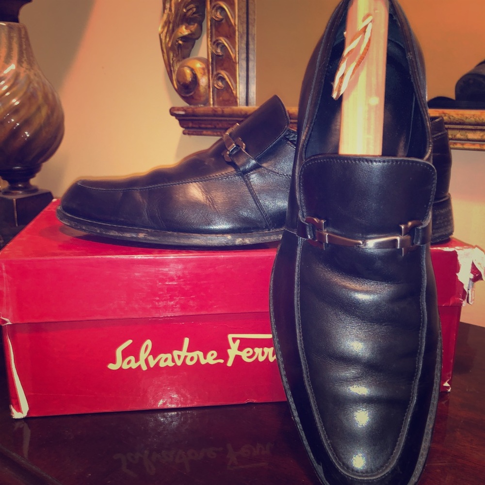 SALVATORE FERRAGAMO DRESS SHOES $425 USED